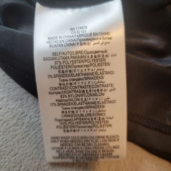 BCBGMaxAzria V-Neck Lace Dress  Size Small - Picture 7 of 9